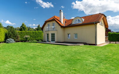 Garden & Terrace Villa