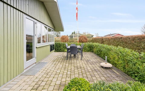 Severine - 650M from the Sea: Tag, Hus, Hjem, Sommerhus, Dør, Sidespor, Dæk, Veranda, Planke, Hårdttræ