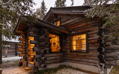 Kymppi: Landdistrikt, Hill Station, Landsby, Bjergkæde, Dal, Bjerglandsby, Alps, Eco Hotel, Altan, Hotel