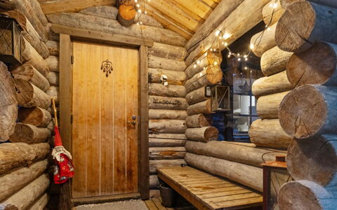 Kymppi: Landdistrikt, Hill Station, Landsby, Bjergkæde, Dal, Bjerglandsby, Alps, Eco Hotel, Altan, Hotel