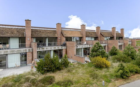 Øgoti - 500M from the Sea: Estate, Skygge, Indkørsel, Stuehus