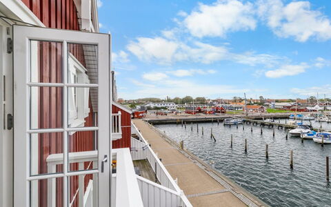Annete - 20M from the Sea: Dok, Marina, Båd, Havn, Havn, Altan, Skibskonstruktion, Både Og Sejlsport - Udstyr Og Materiel