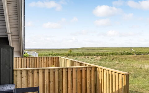 Reinhold - 1.9Km from the Sea: Estate, Skygge, Indkørsel, Stuehus