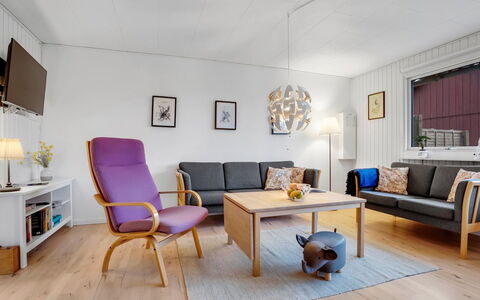 Arise - 700M from the Sea: Estate, Skygge, Indkørsel, Stuehus