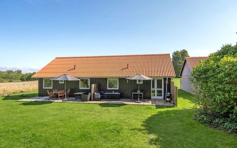 Arise - 700M from the Sea: Tag, Hus, Land Lot, Hjem, Sommerhus, Estate, Garden Bygninger, Skygge, Bjælkehytte, Landscaping