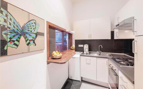 Casa Camuri - Levanto: Indretning, Køkken, Gulvbelægning, Countertop, Loft, Møbel, Større Bandage, Værelse, Etage, Køkken Apparat