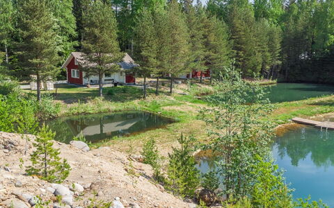 Perälampi: Træ, Sne, Sommerhus, Vinter, Tag, Hjem, Fryser, Bjælkehytte, Sidespor, Hældning