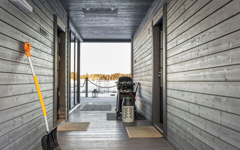 Villa Karhentimantti: Træ, Sommerhus, Hus, Hjem, Dør, Hårdttræ, Garden Bygninger, Bejdse, Bjælkehytte, Planke