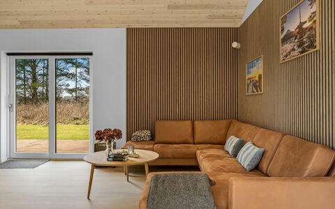 Herwarth - 2.3Km from the Sea