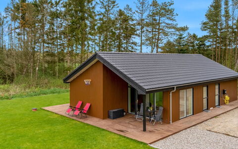 Herwarth - 2.3Km from the Sea