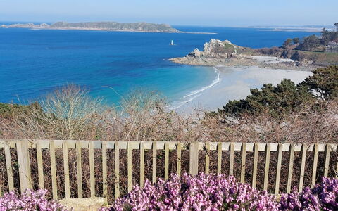 Villa la Clarté: Kyst, Coastal Og Oceaniske Landskabsformer, Hav, Strand, Kyst, Ocean, Headland, Bugt, Promontory, Cove