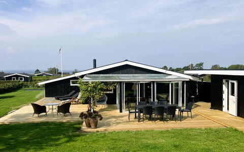 Carlene - 350M from the Sea: Lejlighed, Ejerlejlighed, Estate, Altan, Villa, Hotel