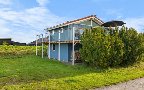 Engelbertine - 30M from the Sea: Hus, Tag, Hjem, Sommerhus, Busk, Bunddække, Estate, Stuehus, Sidespor, Garden Bygninger