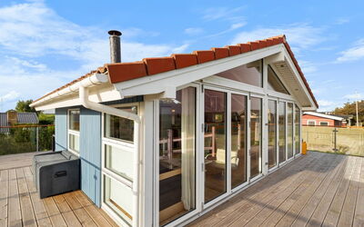 Engelbertine - 30M from the Sea