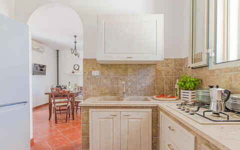 Trullo Poggio Con Piscina: Countertop, Køkken Apparat, Køkken, Indretning, Cabinetry, Gulvbelægning, Møbel, Større Bandage, Etage, Loft
