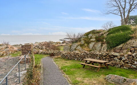 Drude - 50M from the Sea: Lejlighed, Ejerlejlighed, Estate, Altan, Villa, Hotel
