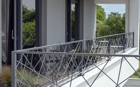 Lina: Bakke, Highland, Hill Station, Landdistrikt, Estate, Skov, Plantation, Eco Hotel, Stuehus, Dal