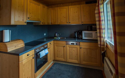 Annaberg - Lungötz 400: Træ, Køkken, Cabinetry, Indretning, Countertop, Gulvbelægning, Loft, Køkken Apparat, Etage, Håndvask