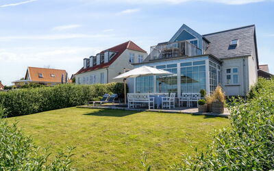 Devis - 75M from the Sea