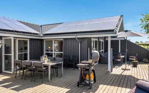 Delko - 650M from the Sea: Hus, Tag, Hjem, Sommerhus, Estate, Stuehus, Villa, Veranda, Sidespor