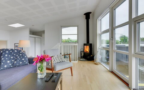 Maleen - 100M from the Sea: Tag, Hus, Hjem, Sommerhus, Dør, Sidespor, Dæk, Veranda, Planke, Hårdttræ