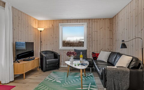 Annukka - 500M from the Sea: Tag, Hus, Hjem, Sommerhus, Dør, Sidespor, Dæk, Veranda, Planke, Hårdttræ