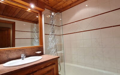 Alpina Lodge