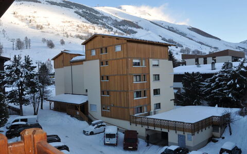 Alpina Lodge: Sne, Vinter, Fryser, Lejlighed, Bjerglandsby, Alps, Glacial Landskabsform, Hotel