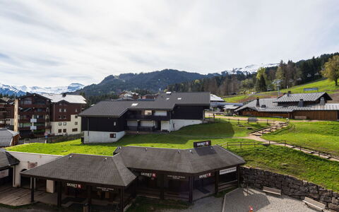 Morillon 639: Landskab, Hill Station, Bjergkæde, Hældning, Landsby, Alps, Dal, Bjerglandsby, Kam, Vinter