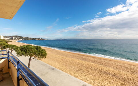 Playa de Aro 211: Blå, Hav, Strand, Kyst, Coastal Og Oceaniske Landskabsformer, Ocean, Kyst, Sand, Tropics, Altan