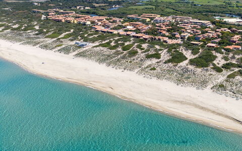 Badesi 10: Kyst, Hav, Horisont, Coastal Og Oceaniske Landskabsformer, Strand, Kyst, Ocean, Bugt, Luftfotografering, Tropics