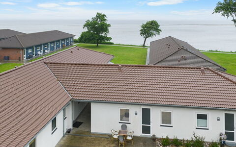 Kari - 50M from the Sea: Lejlighed, Ejerlejlighed, Estate, Altan, Villa, Hotel