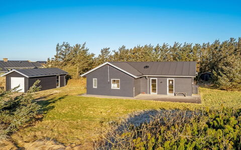 Kaapo - 300M from the Sea: Bygning, Hus, Hjem, Tag, Arkitektur, Sommerhus, Land Lot, Menneskelig Bosættelse, Landdistrikt, Estate