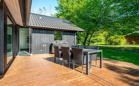 Erlinda - 300M from the Sea: Fritid, Reklame, Parkere, Banner, Skilt, Sti