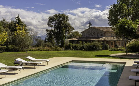 Podere Bella Vista: Svømmepøl, Estate, Have, Udvej, Udendørs Møbler, Stuehus, Landscaping, Villa, Hacienda, Backyard