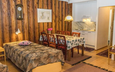 Kylpylä-Hotelli, Huone 448