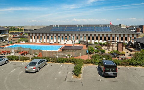 Mijat - 50M from the Sea: Svømmepøl, Kompositmateriale, Udvej, Hotel, Eco Hotel, Ferieby
