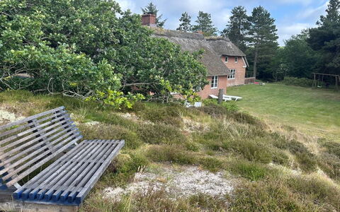 Ibbe - 3.5Km from the Sea: Estate, Skygge, Indkørsel, Stuehus