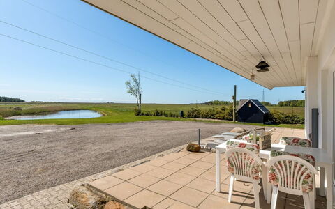 Kora - 2Km from the Sea: Træ, Hjem, Veranda, Dæk, Hårdttræ, Tag, Bejdse, Trægulve, Eco Hotel