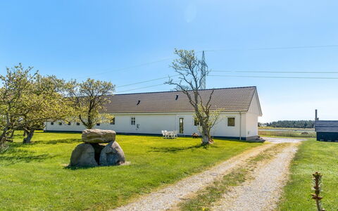 Kora - 2Km from the Sea: Træ, Hjem, Veranda, Dæk, Hårdttræ, Tag, Bejdse, Trægulve, Eco Hotel