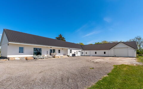 Kora - 2Km from the Sea: Træ, Hjem, Veranda, Dæk, Hårdttræ, Tag, Bejdse, Trægulve, Eco Hotel