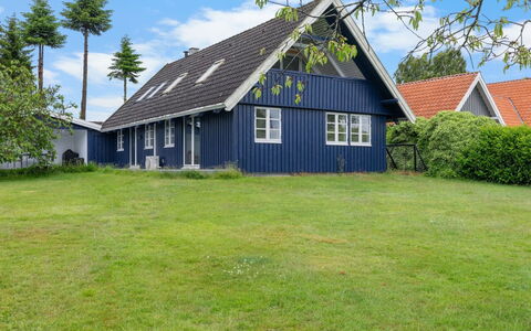 Gravers - 150M from the Sea: Tag, Hus, Hjem, Sommerhus, Dør, Sidespor, Dæk, Veranda, Planke, Hårdttræ