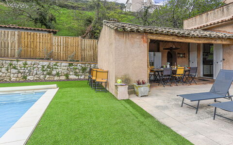 Le Mas de Gattières: Have, Land Lot, Backyard, Landscaping, Gård, Lawn, Gårdsplads, Beton, Skygge