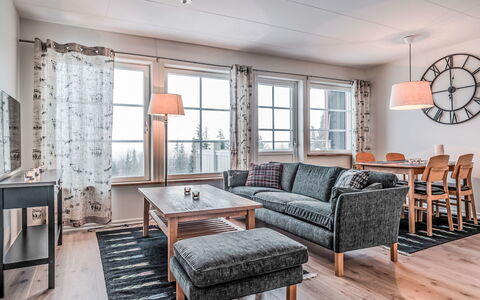 Trillevallen 3: Møbel, Indretning, Træ, Gulvbelægning, Etage, Loft, Lejlighed, Stue, Værelse, Hjem