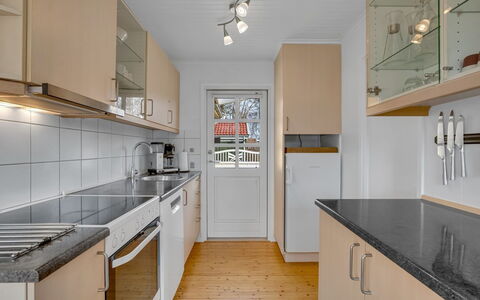 Andrine - 100M from the Sea: Hus, Hjem, Tag, Sommerhus, Estate, Landscaping, Garden Bygninger, Sidespor, Stuehus
