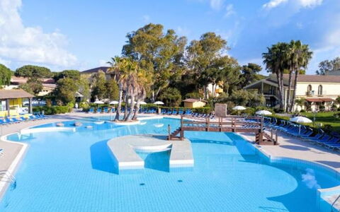 Nature & Country Resort Near The sea: Udvej, Svømmepøl, Fritid, Ferieby, Eco Hotel, Villa, Ferie, Liggestol