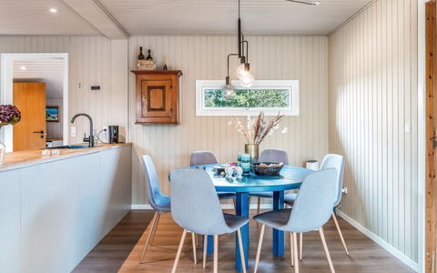 Anline - from the Sea: Tækning, Sommerhus, Hus, Tag, Hjem, Stuehus, Hytte, Estate, Landsby