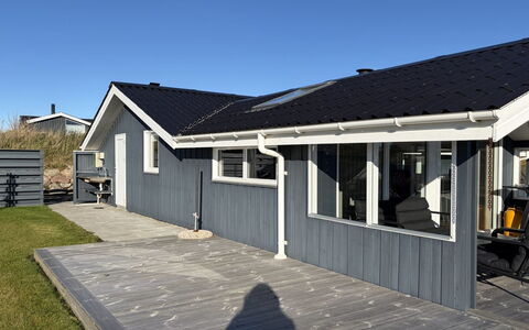 Gorjana - 500M from the Sea: Træ, Tag, Sidespor, Hjem, Hus, Sommerhus, Dør, Skygge