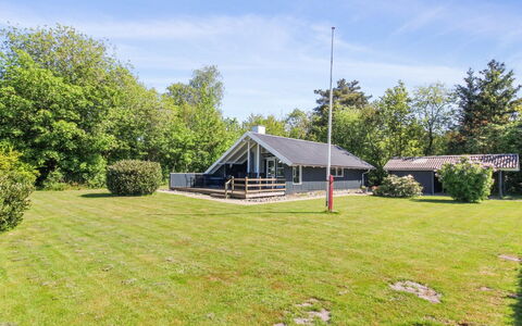 Rosalie - 29Km from the Sea: Estate, Skygge, Indkørsel, Stuehus