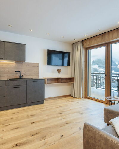 Mountain Suite Nr 301 71.9